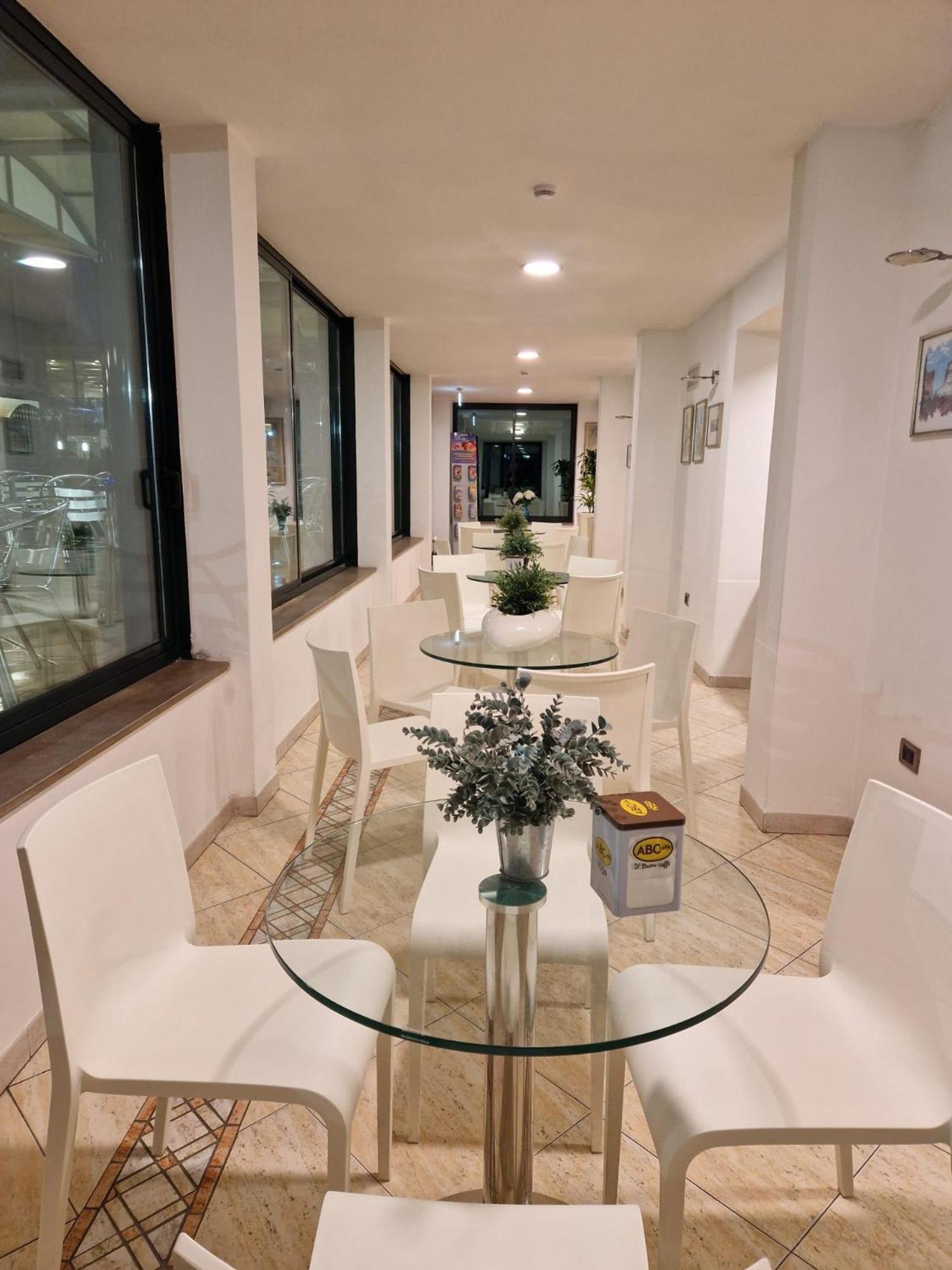 Hotel Caruso Rimini Exterior photo